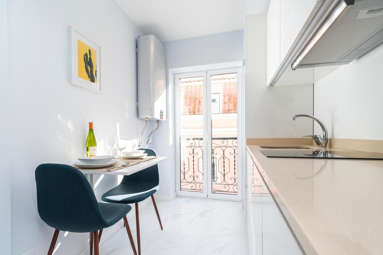 Perfect 1 Bed In Chiado With Aircon Apartment Lisbon Exterior photo